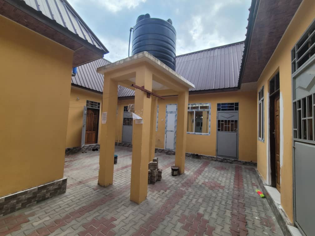 NYUMBA INAUZWA