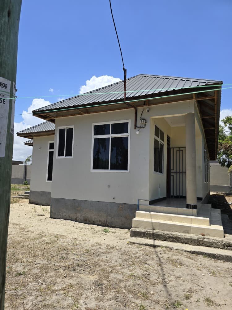 Nyumba inauzuwa ipo mbuweni  karibuni