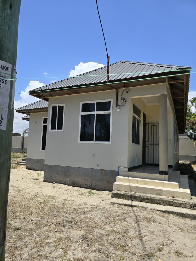 Nyumba inauzuwa ipo mbuweni  karibuni
