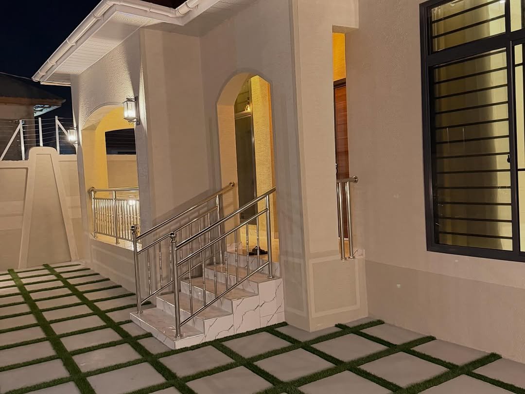 Nyumba inauzuwa bunju B