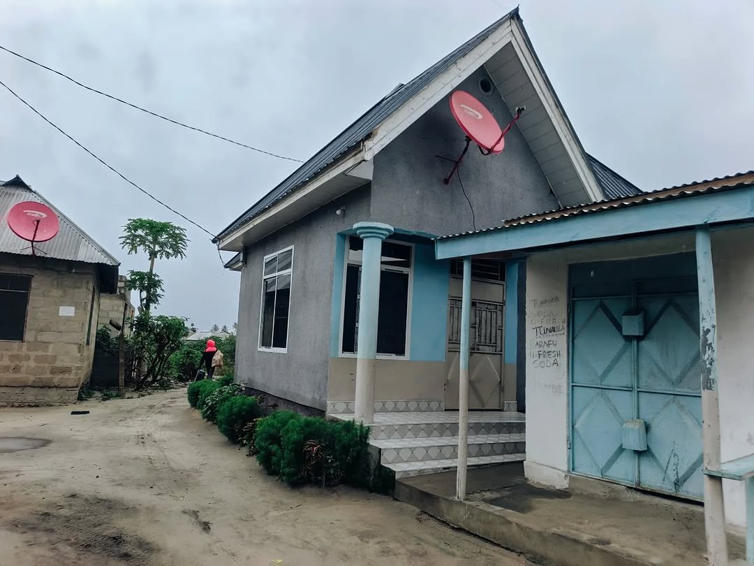 Nyumba ipo chanika mwisho inaviumba vi3